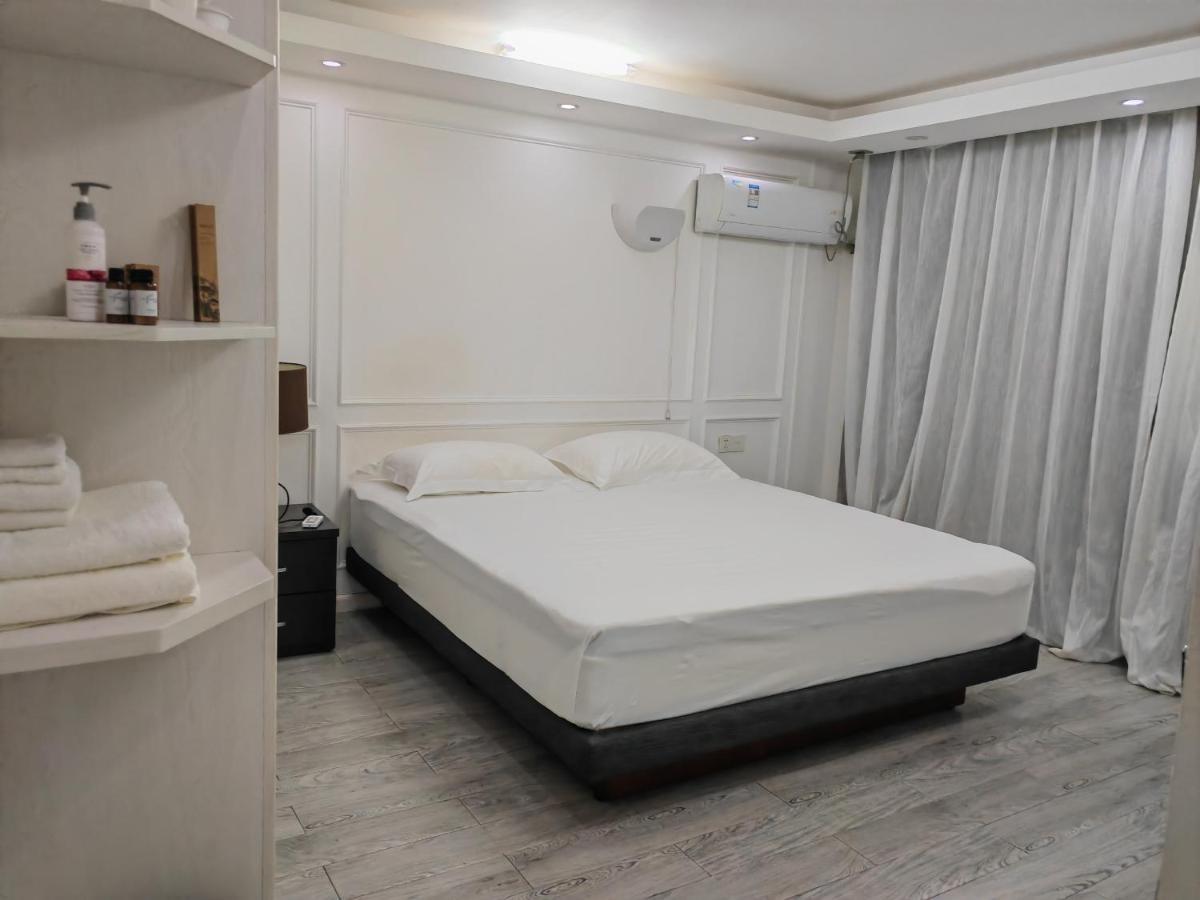 Lata Hotel นูคูอาโลฟา ภายนอก รูปภาพ