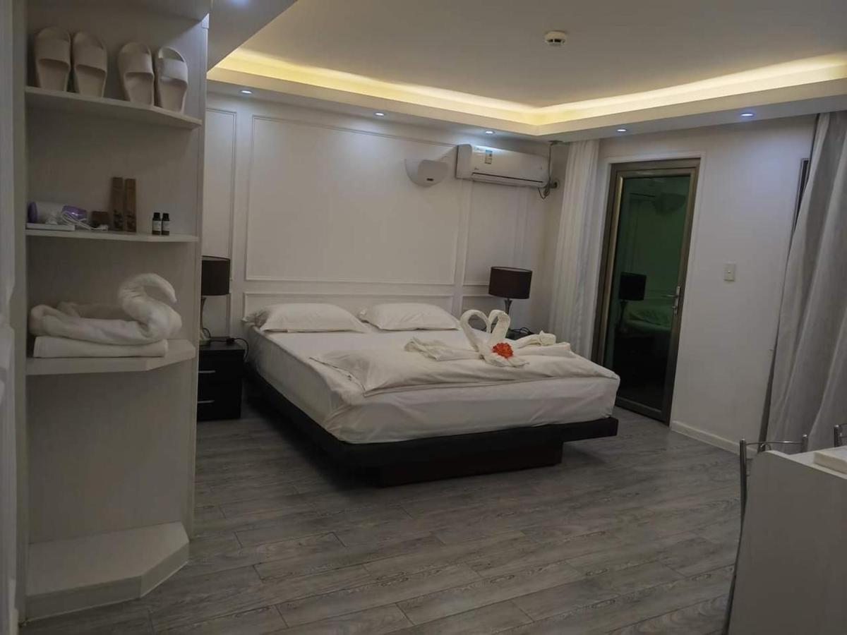 Lata Hotel นูคูอาโลฟา ภายนอก รูปภาพ